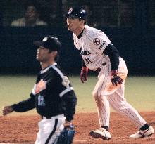 Manaka hits two-run homer